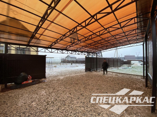Навес из поликарбоната к дому для парковки автомобилей №9 - фото 1057